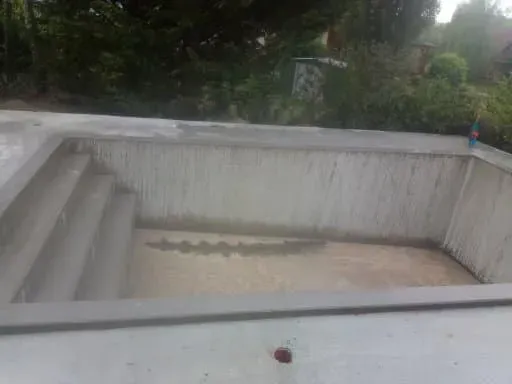 Escaliers piscine